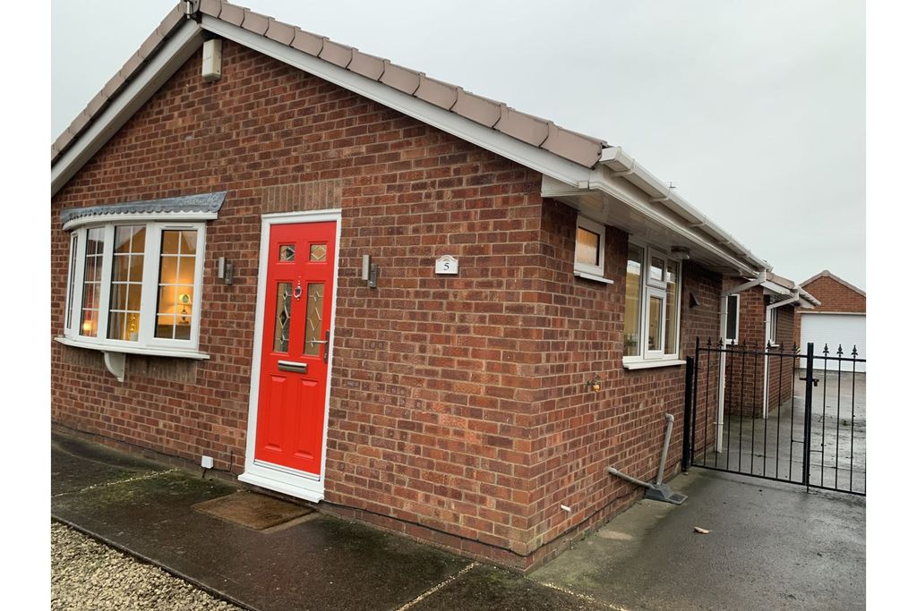 Property photo 1 of 38 Main Residence