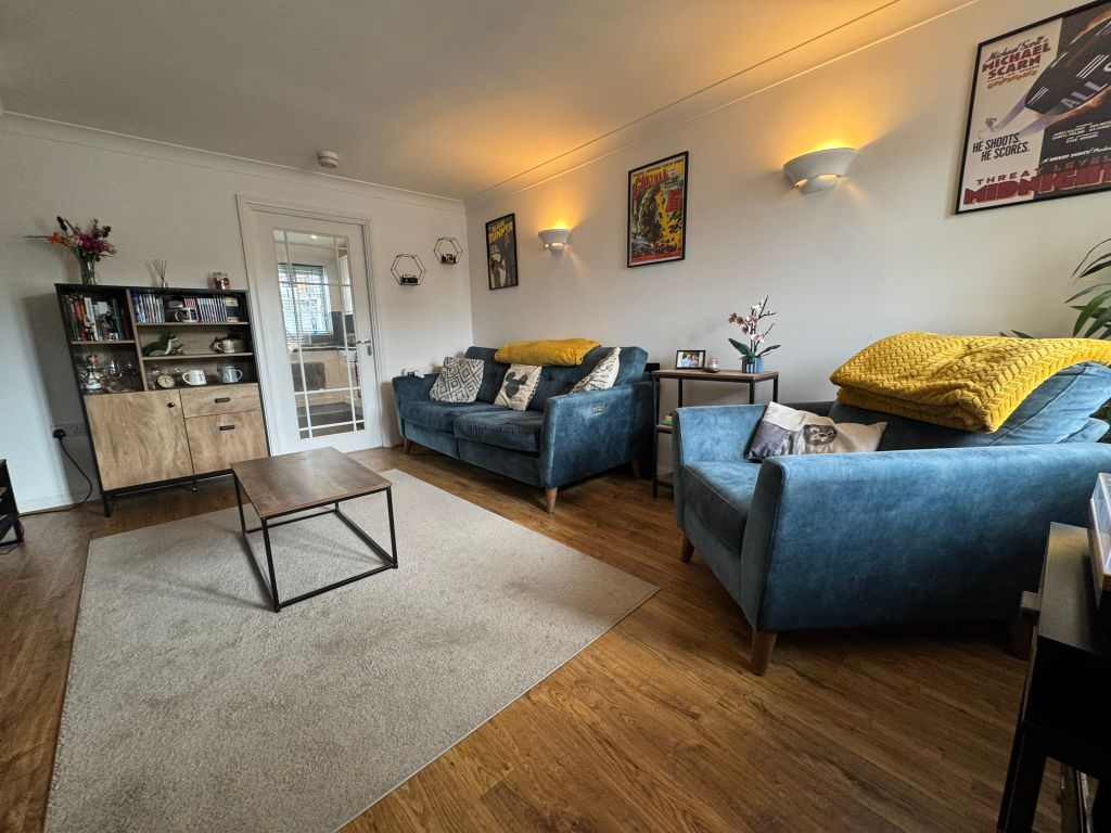 Property photo 3 of 18 7Fca2A71-65D9-4691-B9A4-70Afc4C7F643
