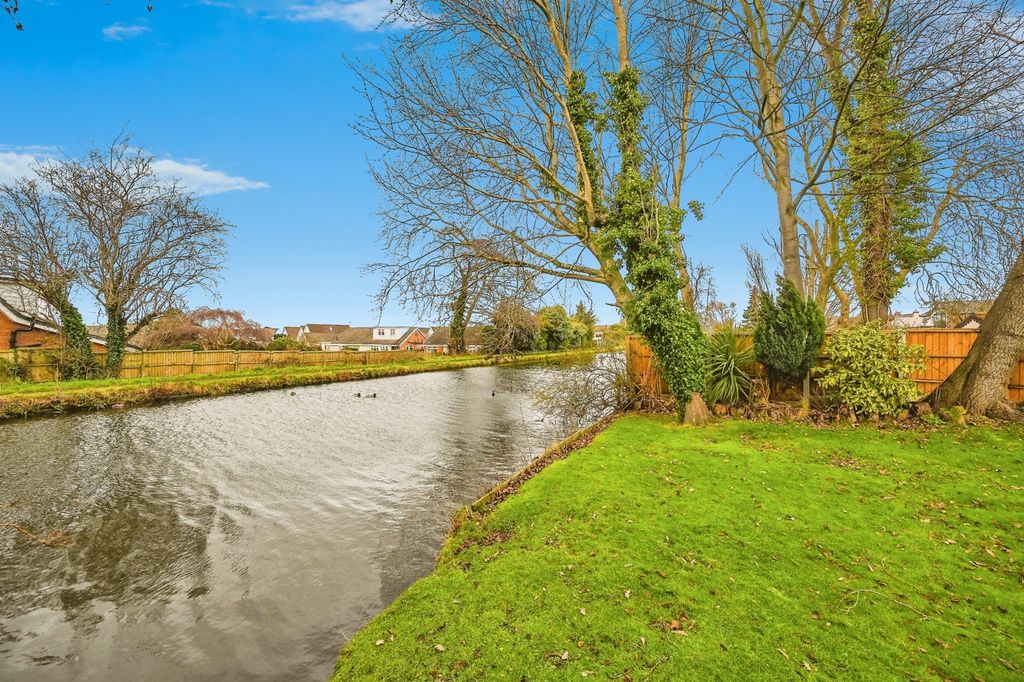 Property photo 2 of 21 Pbox-Img.Jpg