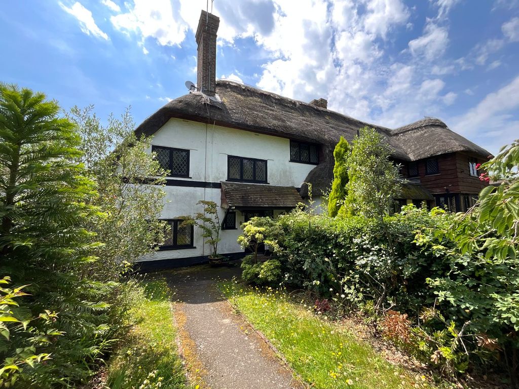 Property photo 1 of 28