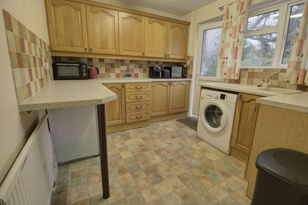 Property photo 2 of 11 A6