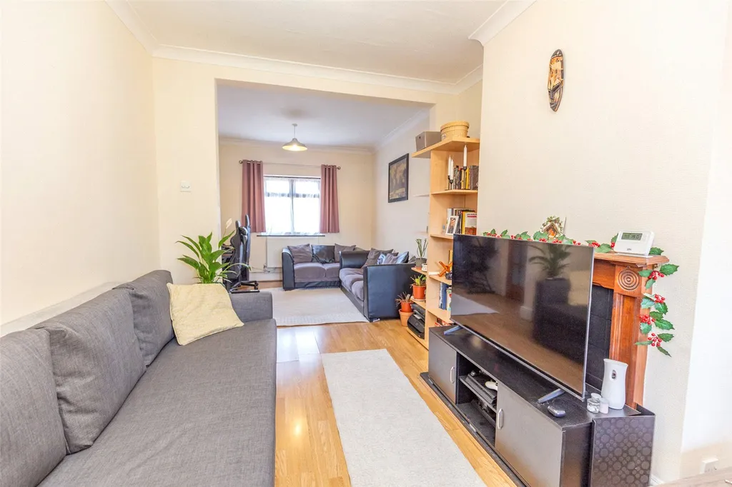House in Bristol, Southmead - More