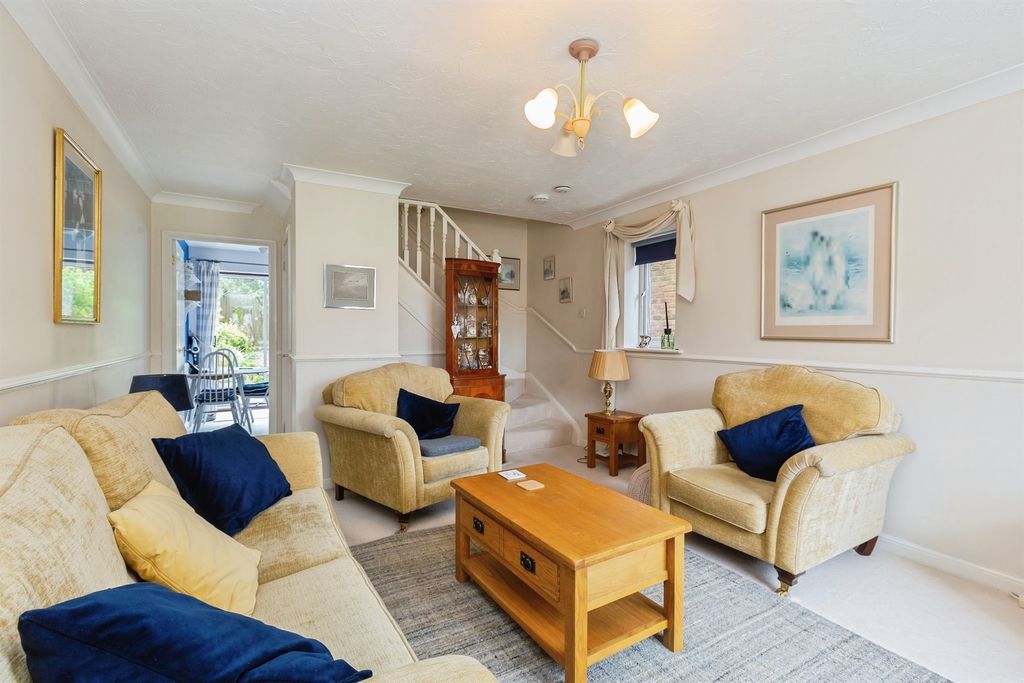 Property photo 2 of 13