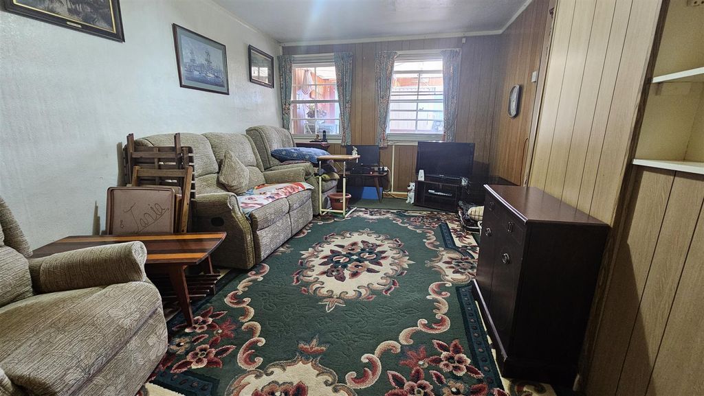 Property photo 3 of 14 20251023_121210.Jpg