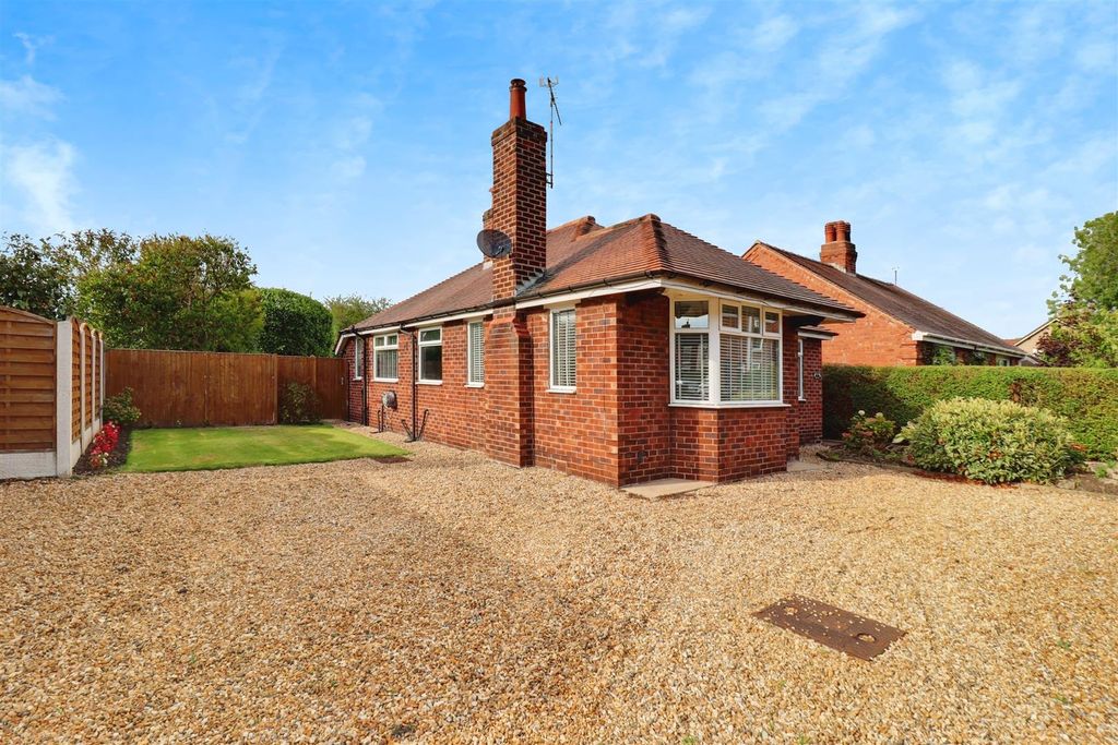 Property photo 3 of 21