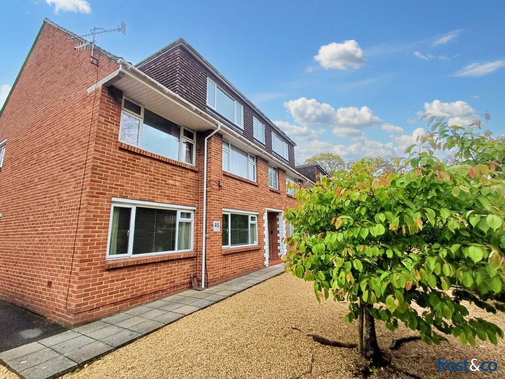 Property photo 1 of 11 Parkside Court