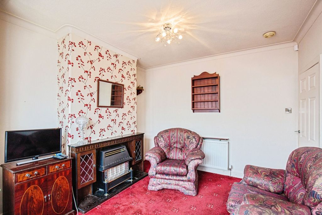 Property photo 3 of 19 Pbox-Img.Jpg
