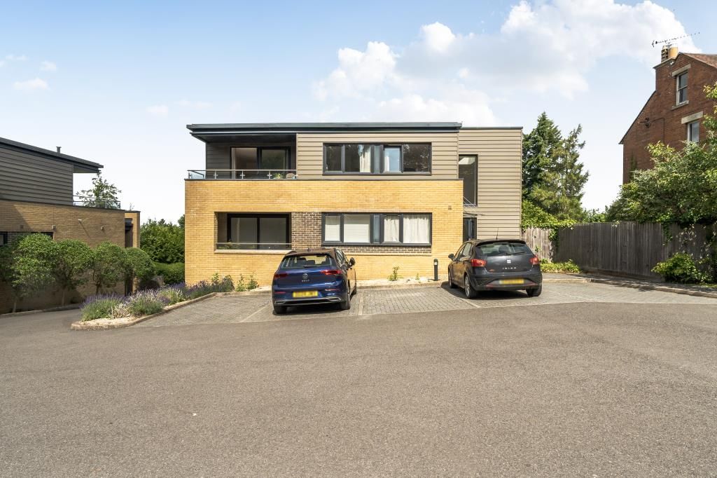 Property photo 1 of 20 External Front