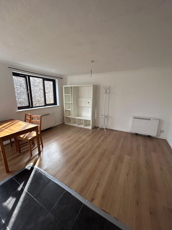 Property photo 1 of 6 Modern 1-Bedroom Home With Open-Plan Kitchen &amp; Living Space