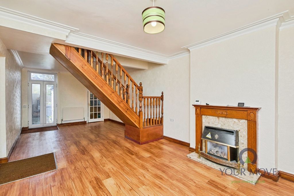 Property photo 2 of 19 Lounge Diner