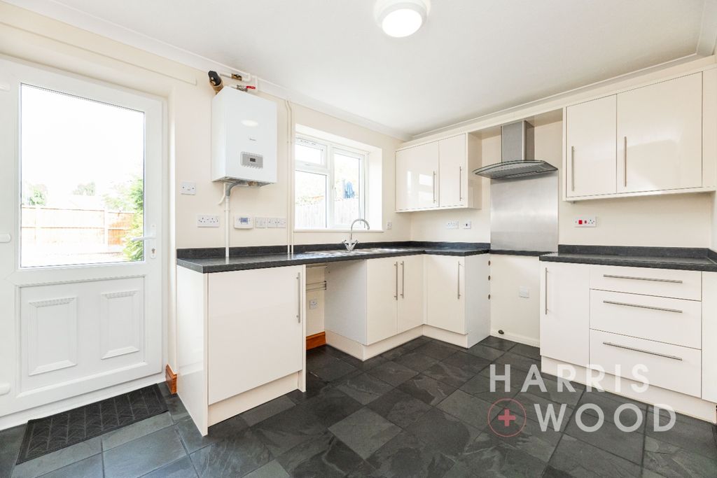 Property photo 3 of 19 4222853