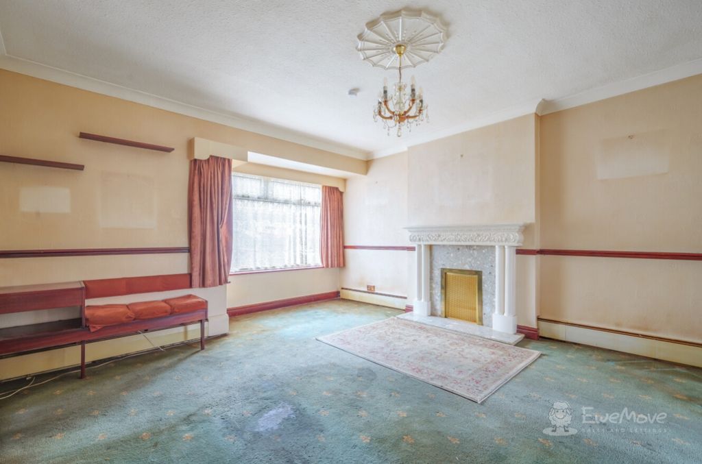 Property photo 2 of 10 2