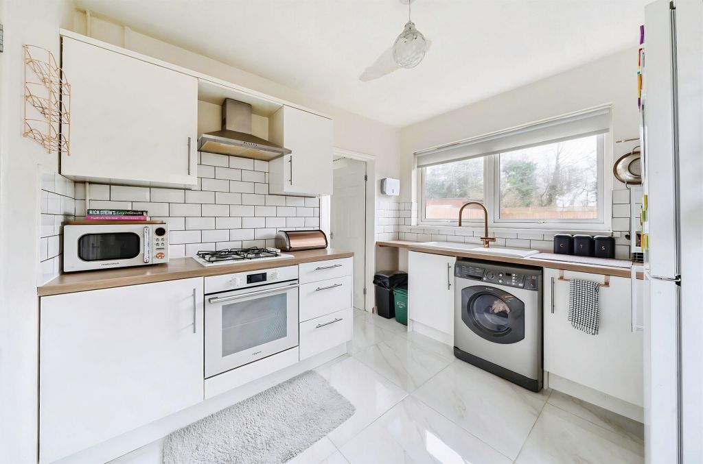 Property photo 3 of 13