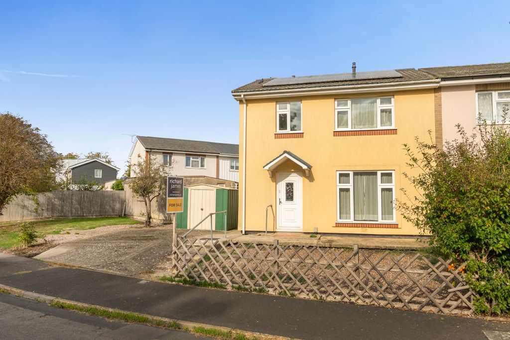 Property photo 1 of 11 15252012
