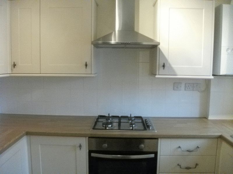Property photo 1 of 8 Kitchen