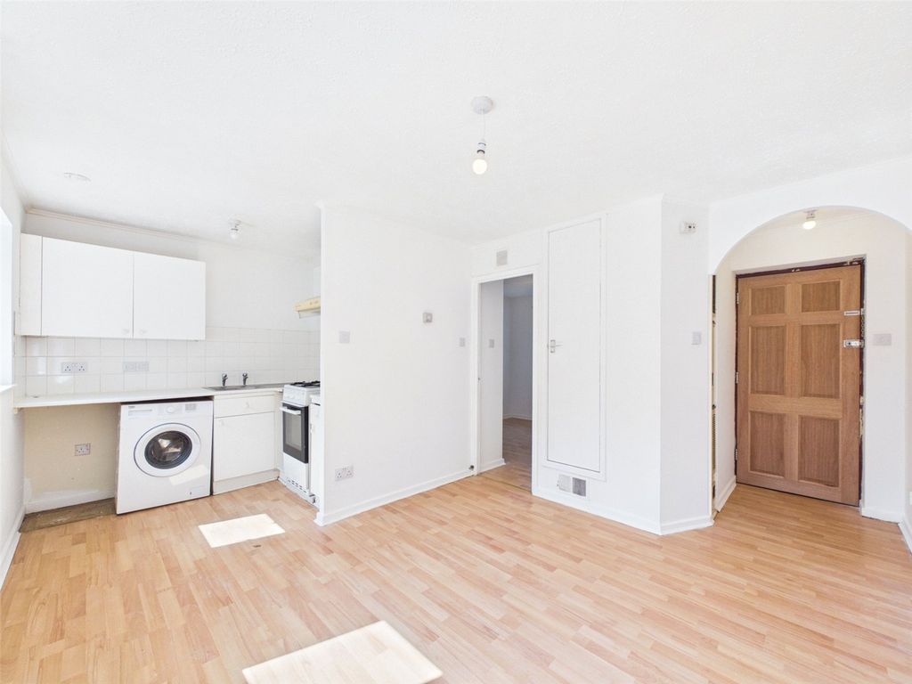 Property photo 2 of 10 Picture No. 08