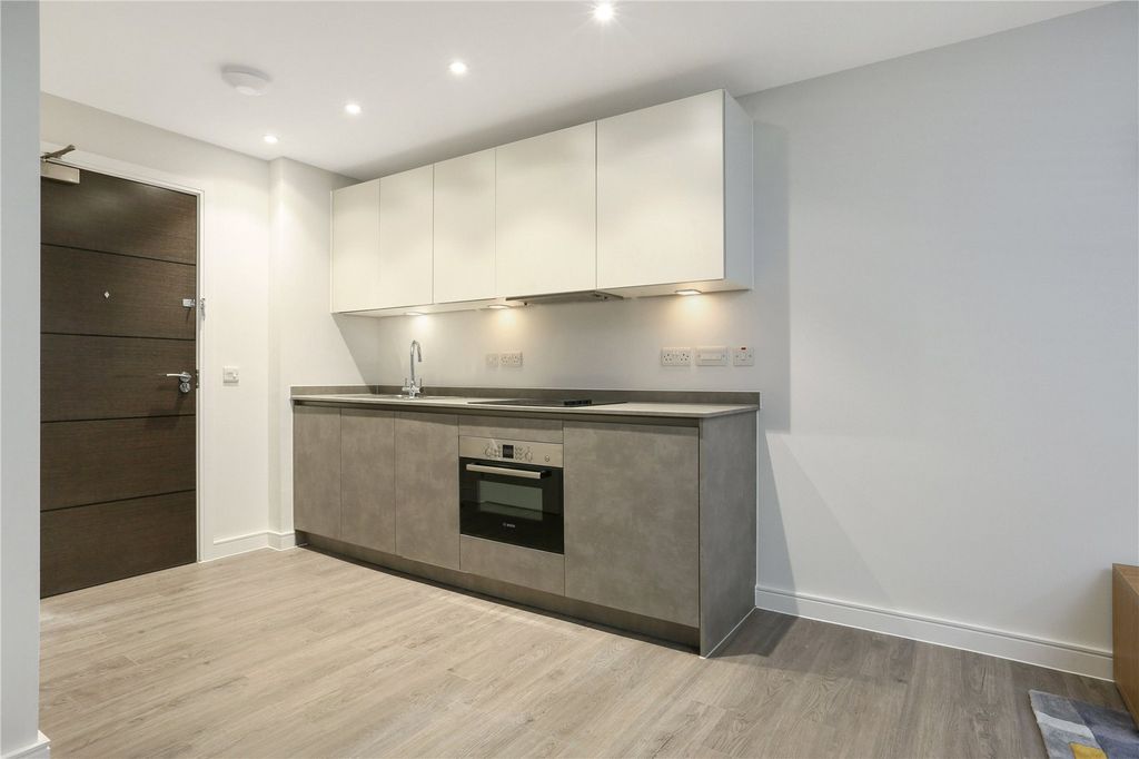 Property photo 2 of 8 Kitchen