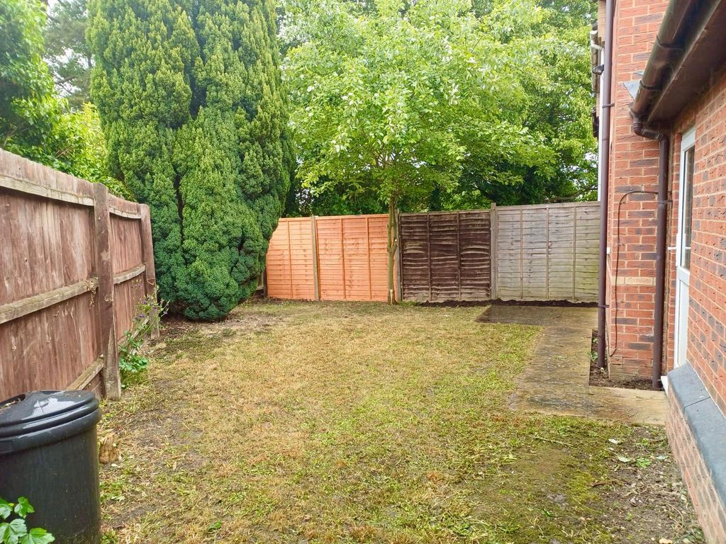 Property photo 2 of 12 Photo 11