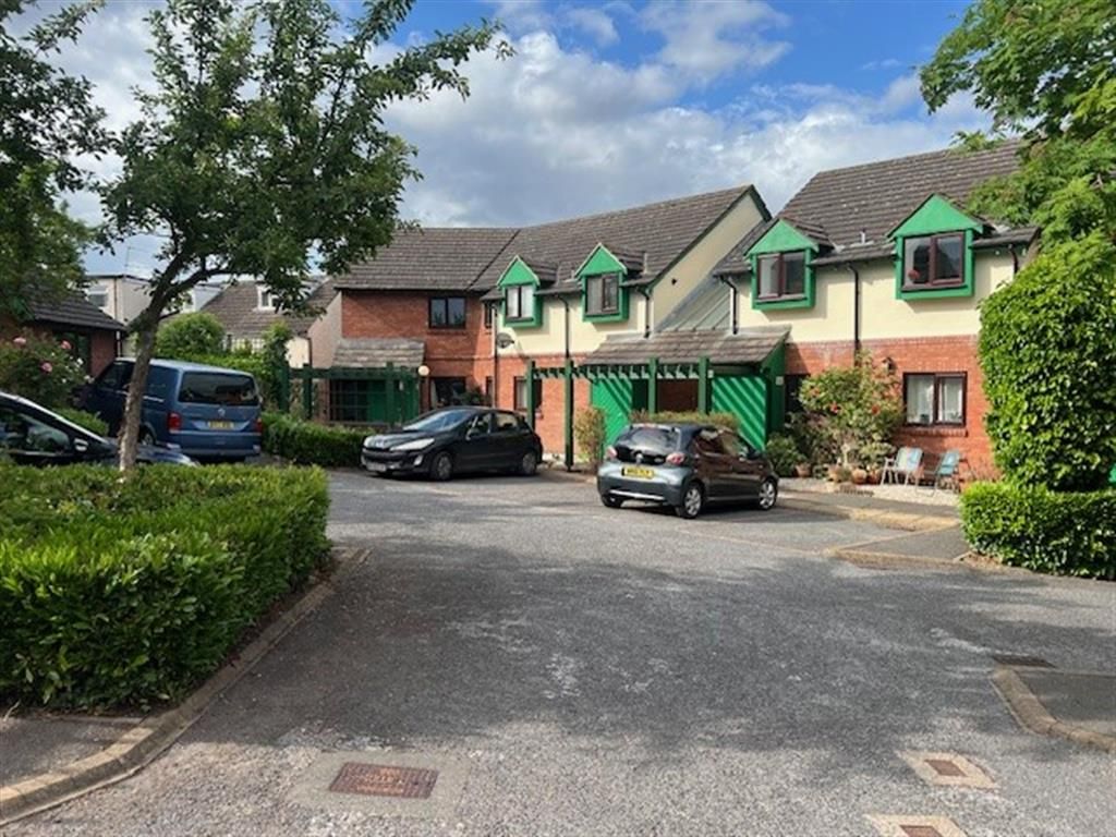 Property photo 1 of 9