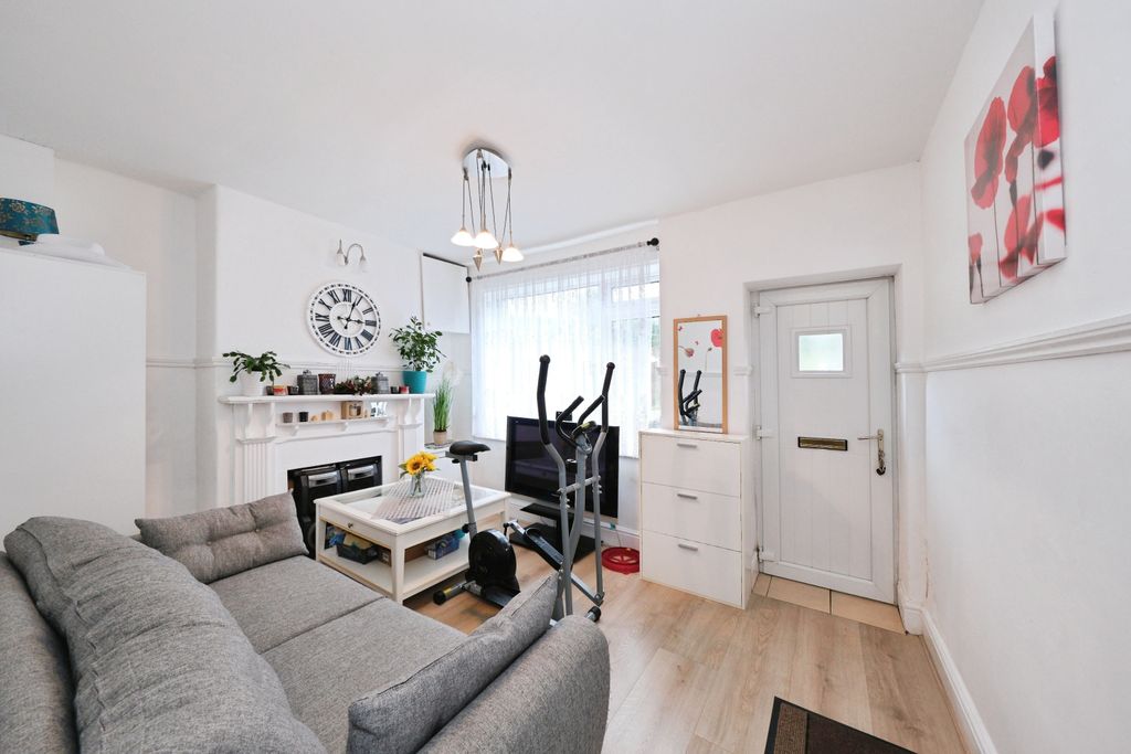 Property photo 2 of 20 Img_4800
