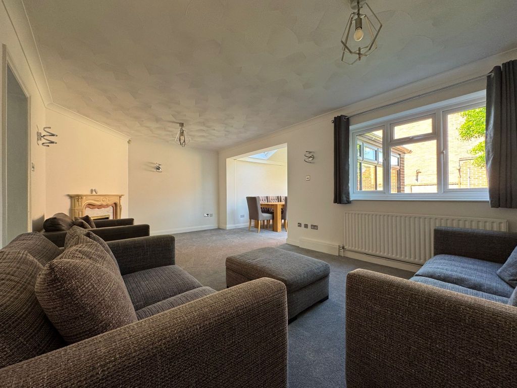 Property photo 3 of 14