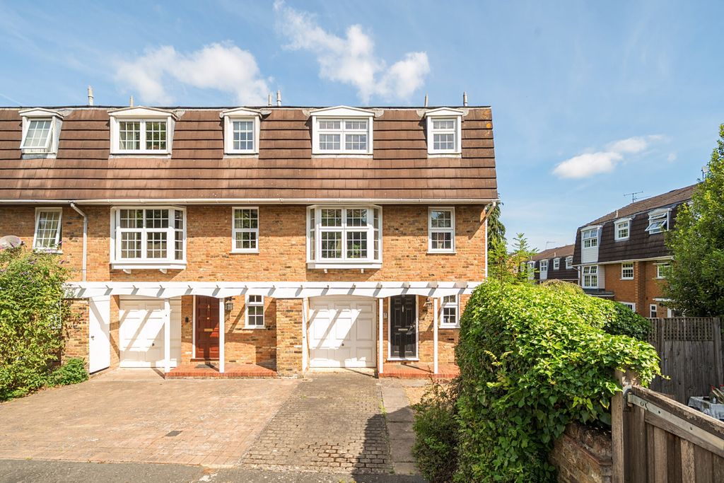 Property photo 1 of 20 1311668-2-6852A63...