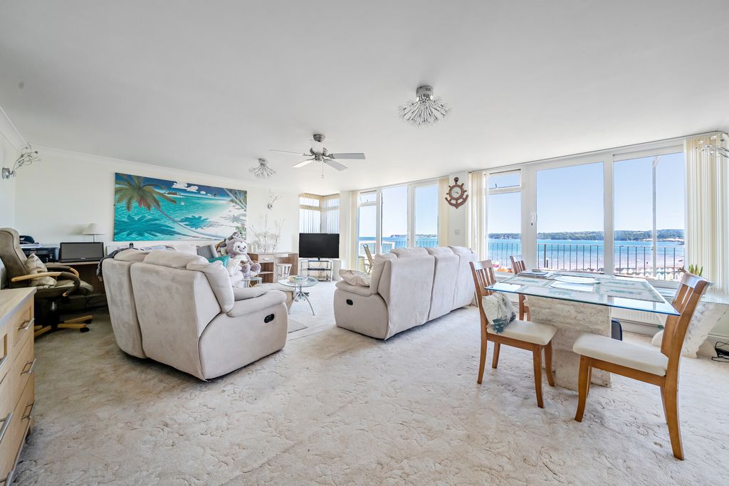 Property photo 2 of 24 1-6A761086c1174-1...