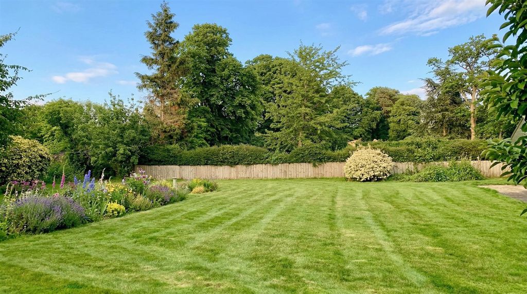 Property photo 2 of 2 Image-16x9-2752x1536 (1).Jpg