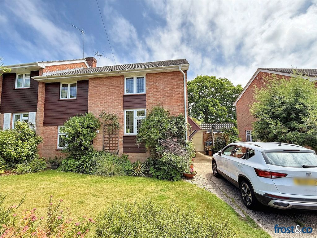 Property photo 1 of 17 Cotes Avenue