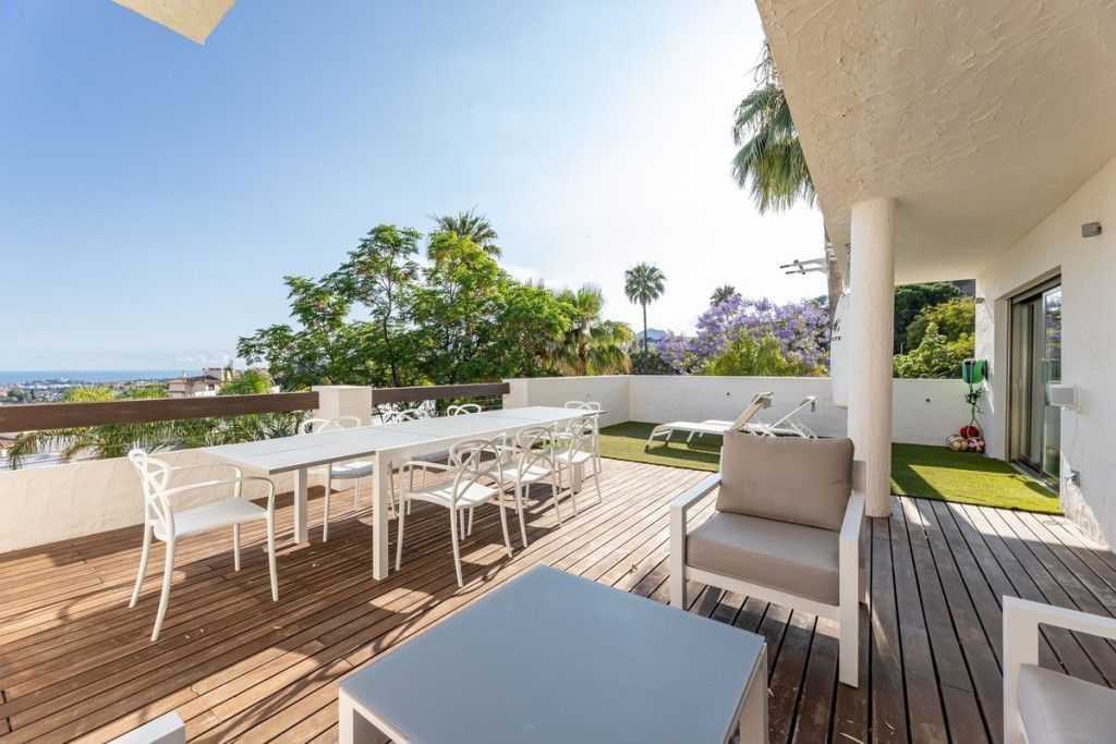 Property photo 1 of 20 Terrace 2