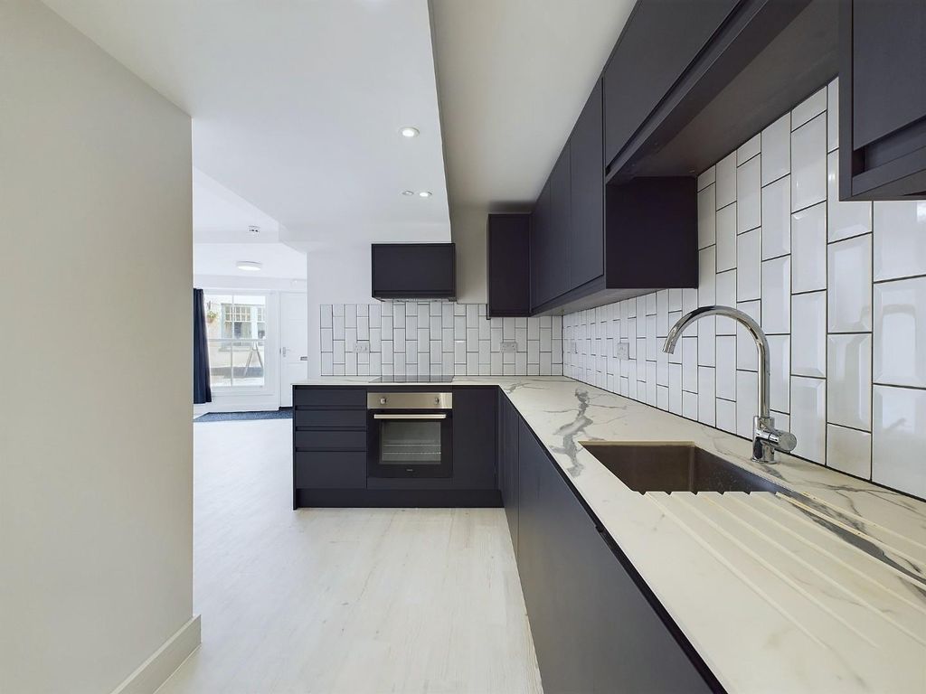 Property photo 1 of 15 1 - Four Bedroom Flat For Sale, Westbury-On-Trym.J