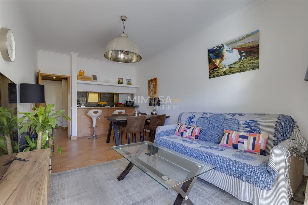 Property photo 2 of 34