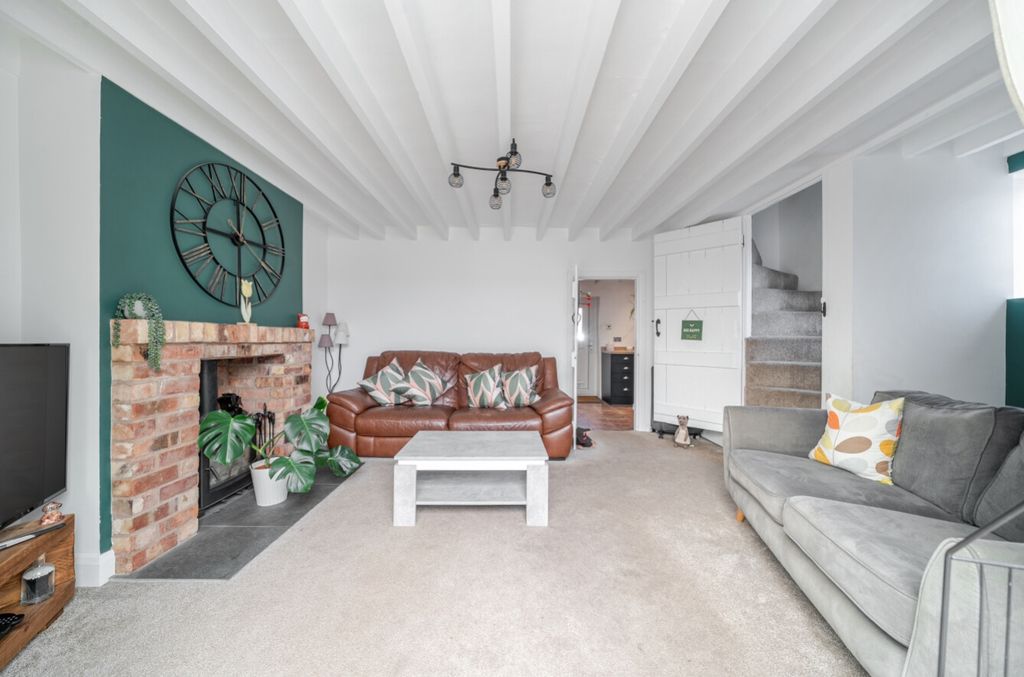 Property photo 3 of 10 1494843-8-6A577B86540F8