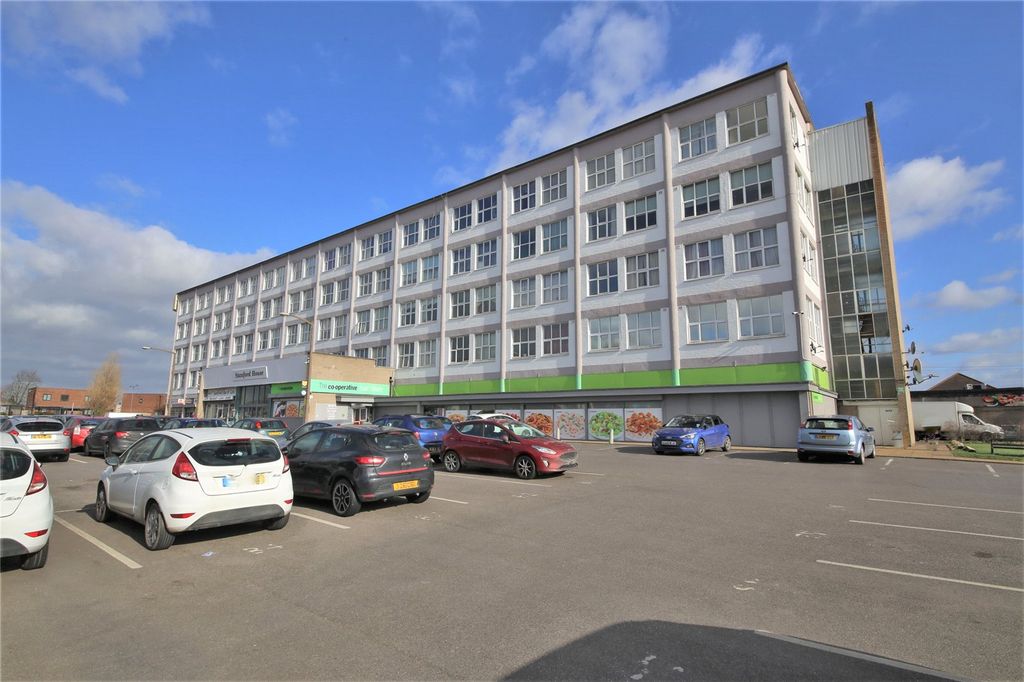 Property photo 1 of 2 Picture No. 16