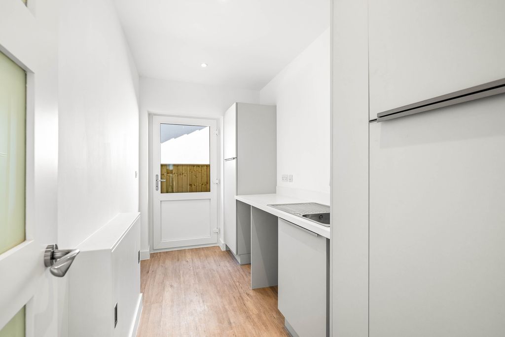 Property photo 3 of 13 22
