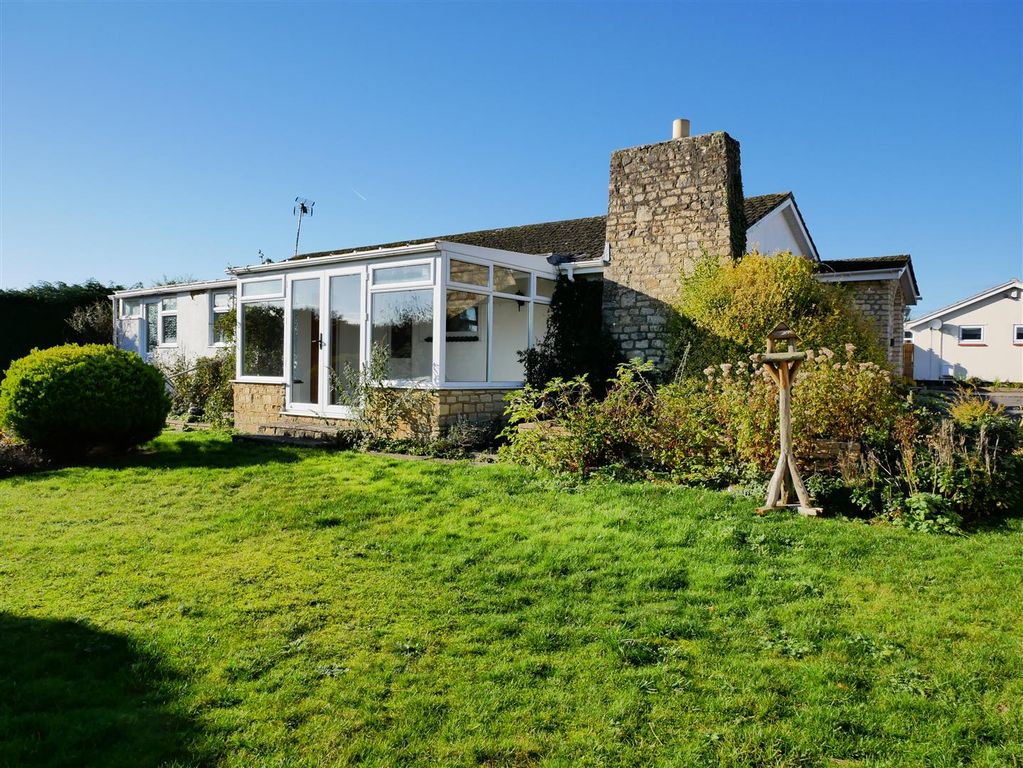 Property photo 3 of 19 Rear Gardens