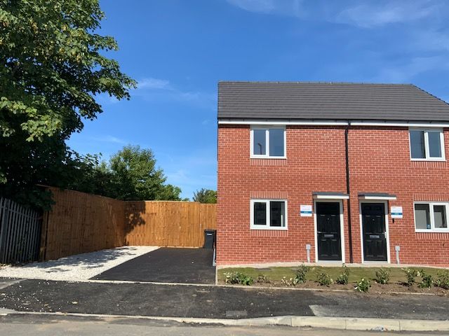 Property photo 1 of 12
