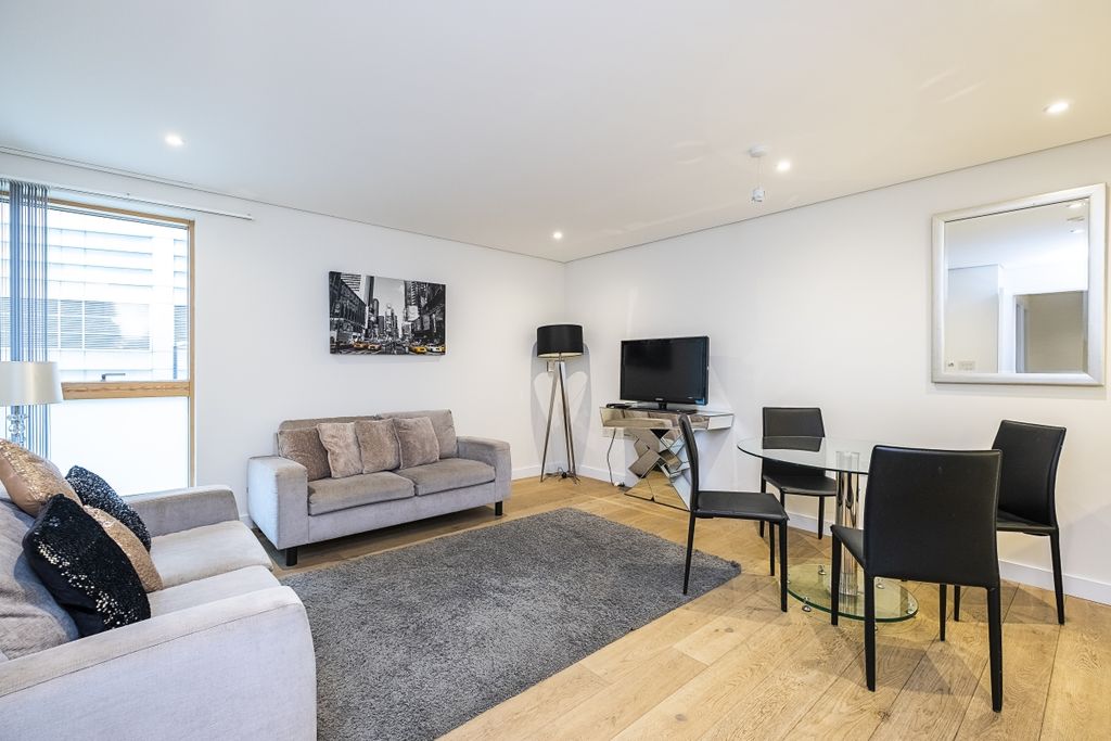 Property photo 1 of 11 Reception Room