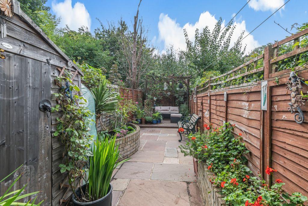 Property photo 3 of 7 895388 (7)