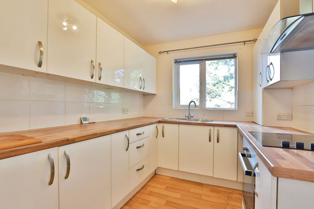 Property photo 3 of 17 Pbox-Img.Jpg