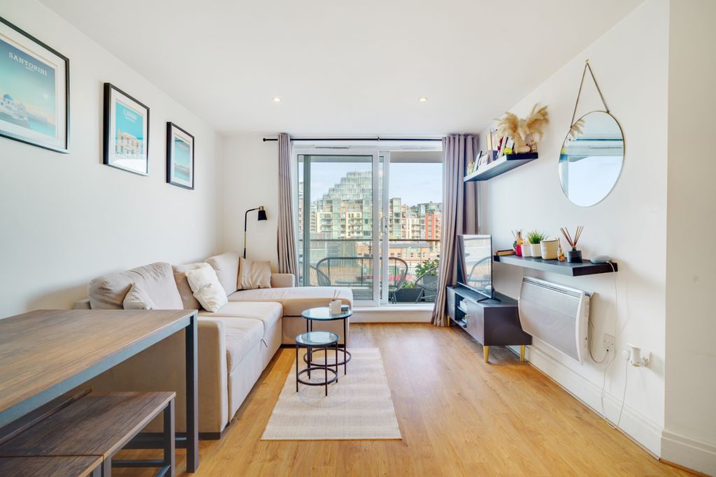 Property photo 2 of 14 Photo 1