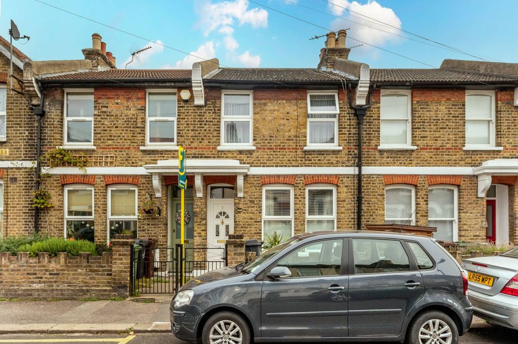 Property photo 1 of 9