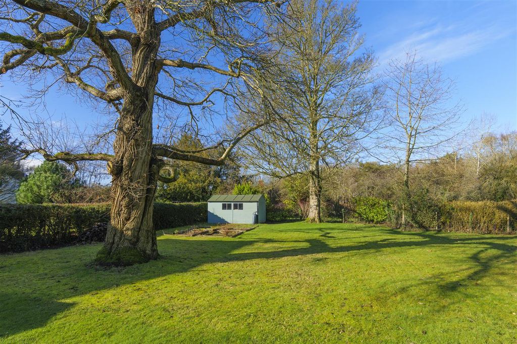 Property photo 3 of 33