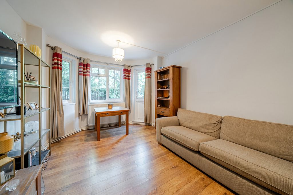Property photo 3 of 15 1528460-15-1A0F7c...