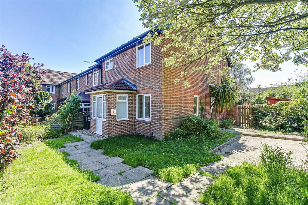 Property photo 1 of 9