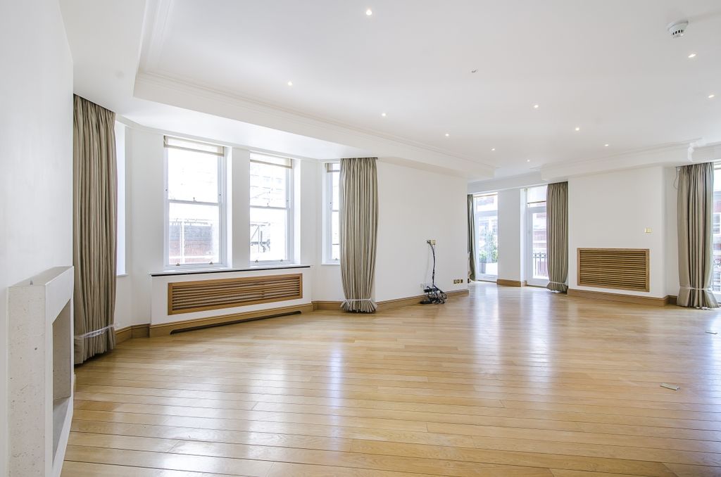 Property photo 2 of 30