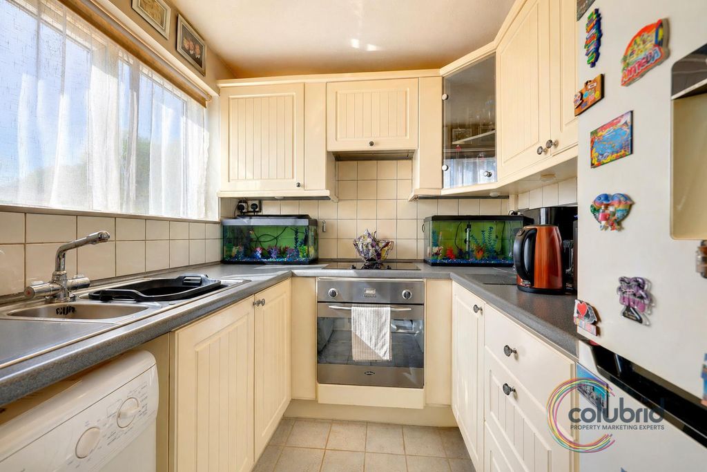 Property photo 2 of 7