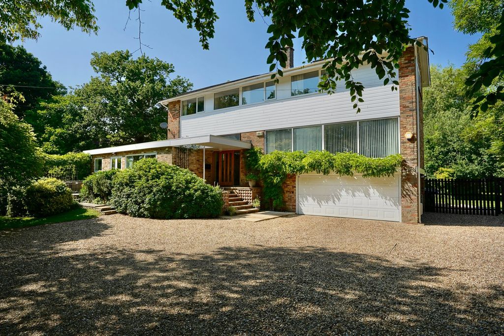 Property photo 1 of 25