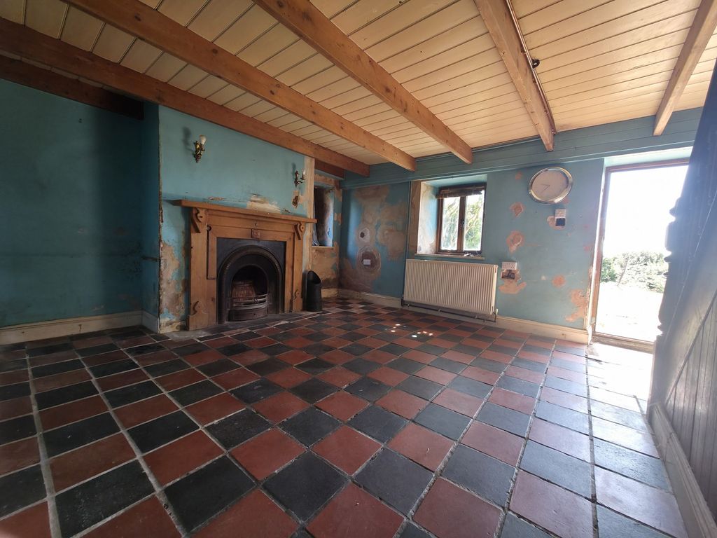 Property photo 3 of 16 Not Specified