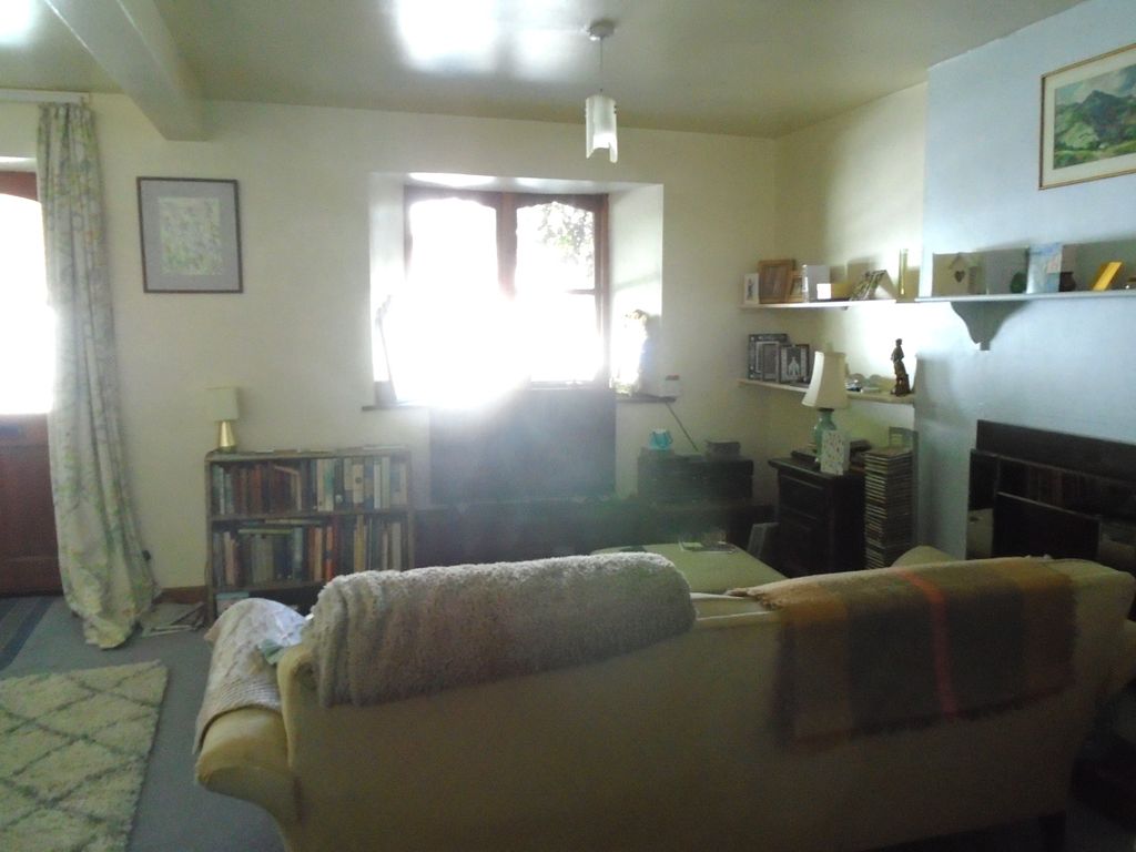 Property photo 3 of 11